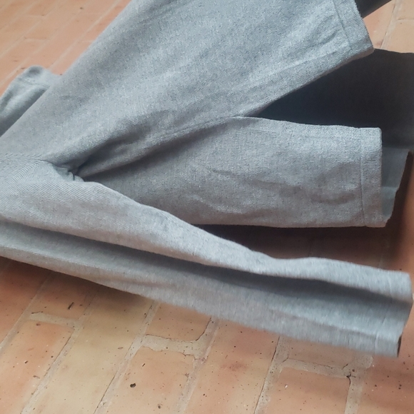 Banana Republic grey hoodie sweater - Picture 4 of 4